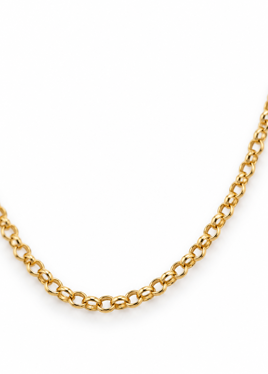 Close-up of the polished rounded links on an Italian 18K yellow gold Rolo Belcher chain.