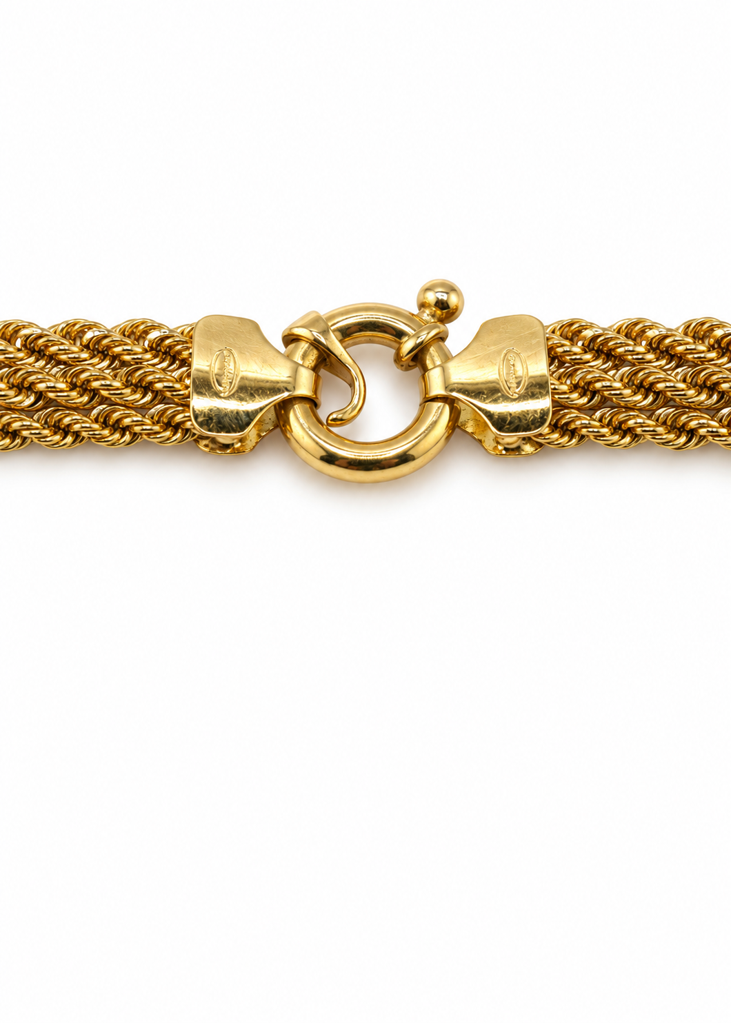 Close-up of the circular spring ring clasp and rope chain ends of the Italian 18K gold necklace.